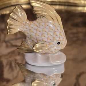 herend fishnet angelfish HAND-PAINTED butterscotch yellow 2.25" vintage